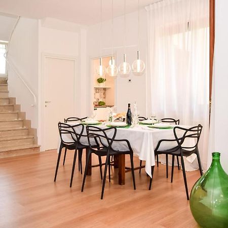 Cozy Home In Anguillara Sabazia With Kitchenette Luaran gambar
