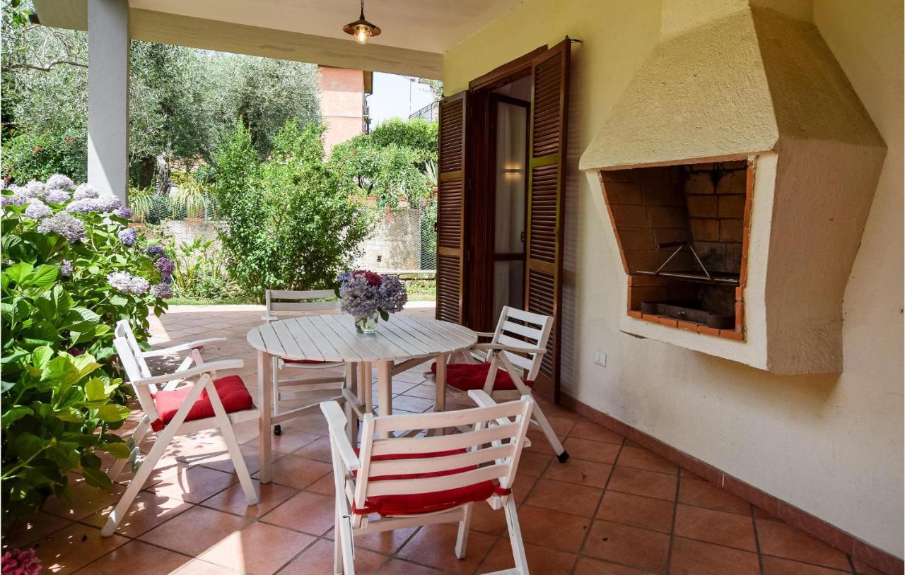 Cozy Home In Anguillara Sabazia With Kitchenette Luaran gambar