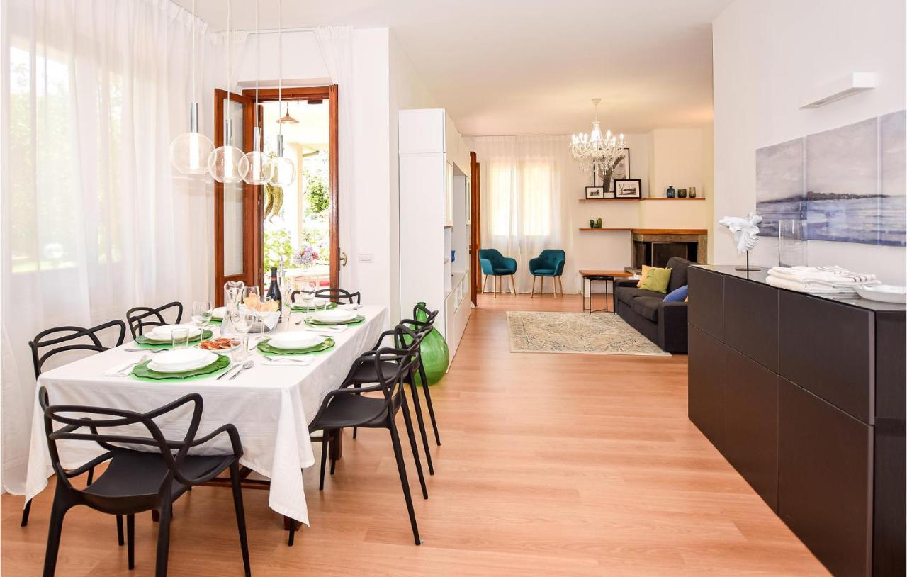 Cozy Home In Anguillara Sabazia With Kitchenette Luaran gambar