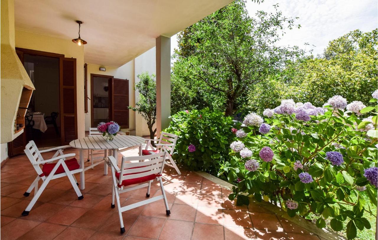 Cozy Home In Anguillara Sabazia With Kitchenette Luaran gambar