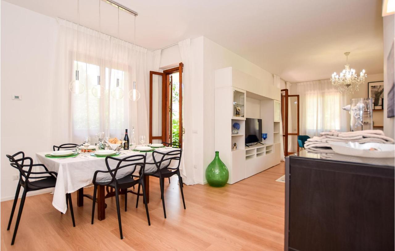 Cozy Home In Anguillara Sabazia With Kitchenette Luaran gambar